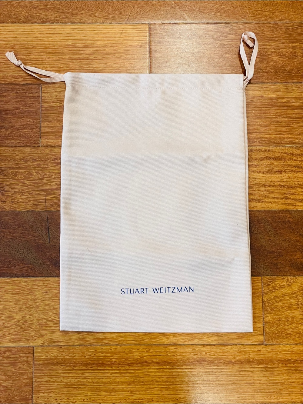 Stuart Weitzman shoe box and dust bag - Picture 3 of 3